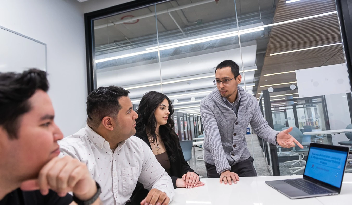 Business-Administration-Leadership-and-Management